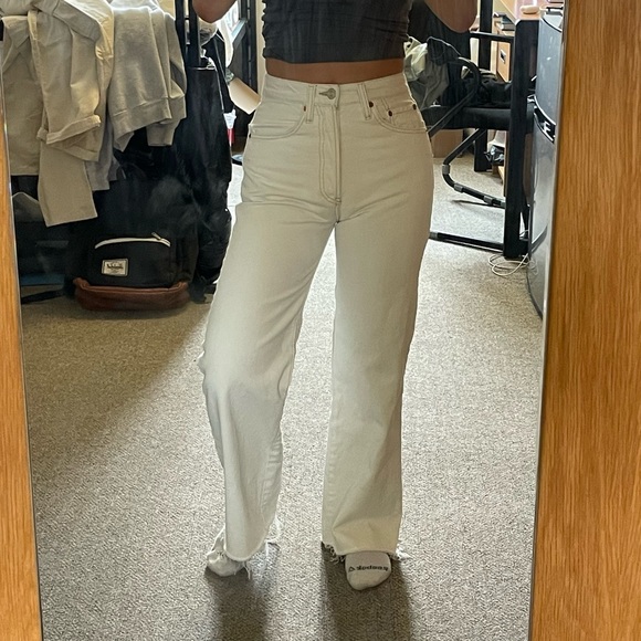 RE/DONE ORIGINALS- White / Bleach Light Wash Wide Leg Jeans - Picture 3 of 8